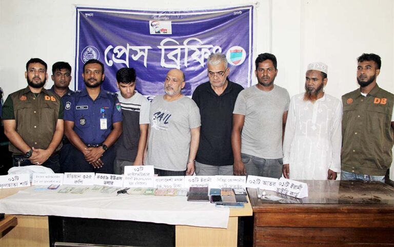 অভয়নগরে মোবাইল ব্যাংকিং থেকে প্রতারণার ঘটনার শয়তানের নিঃশ্বাস চক্রের তিন ইরানি নাগরিকসহ ৫ সদস্য গ্রেফতার