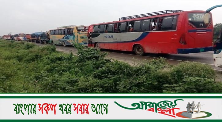 টাঙ্গাইল-বঙ্গবন্ধু সেতু মহাসড়কে ১৫ কিলোমিটার যানজট