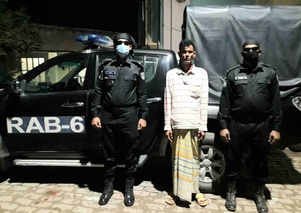 যশোর র্যাবের অভিযানে গাঁজা সহ এক মাদক ব্যবসায়ী গ্রেফতার