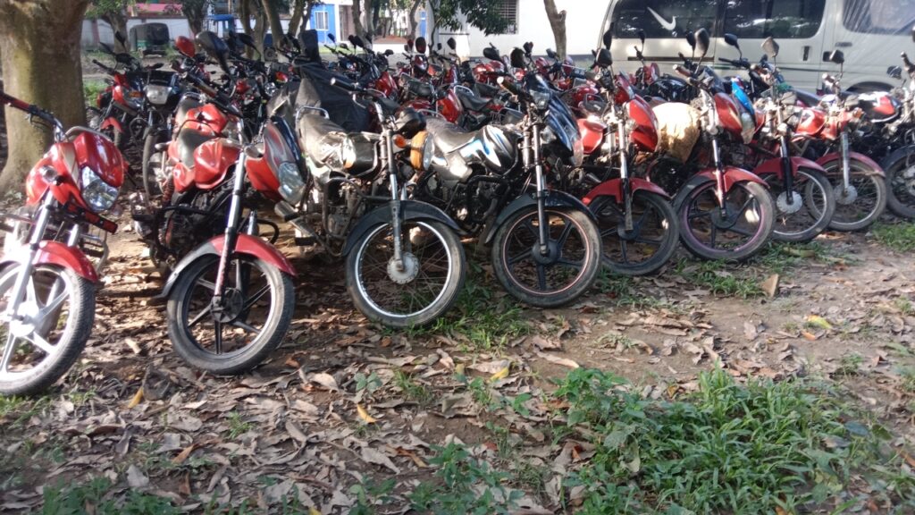 চৌগাছায় ৭১টি মোটরসাইকেল জব্দ