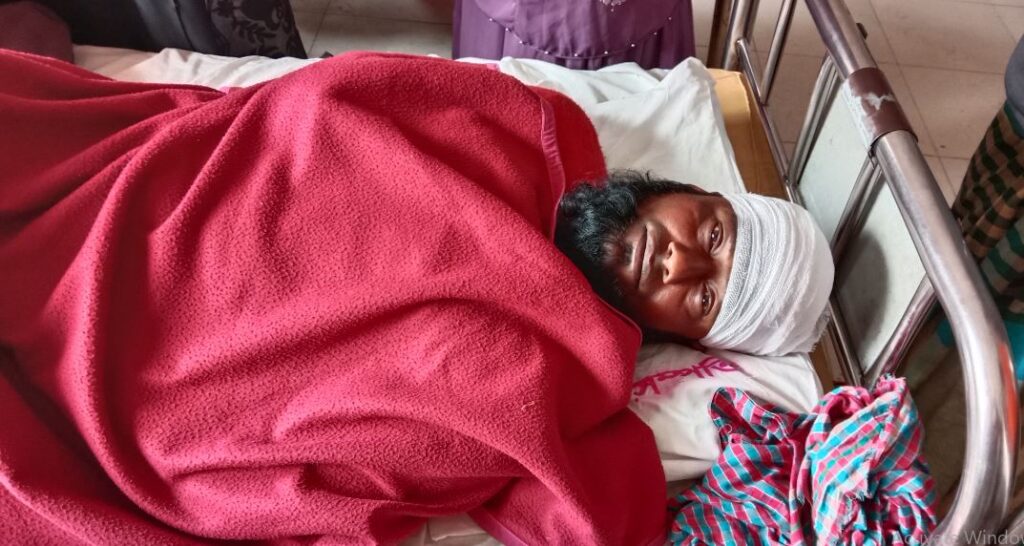 চৌগাছায় কৃষক ও  সহধর্মীনী কে মারপিট, থানায় অভিযোগ