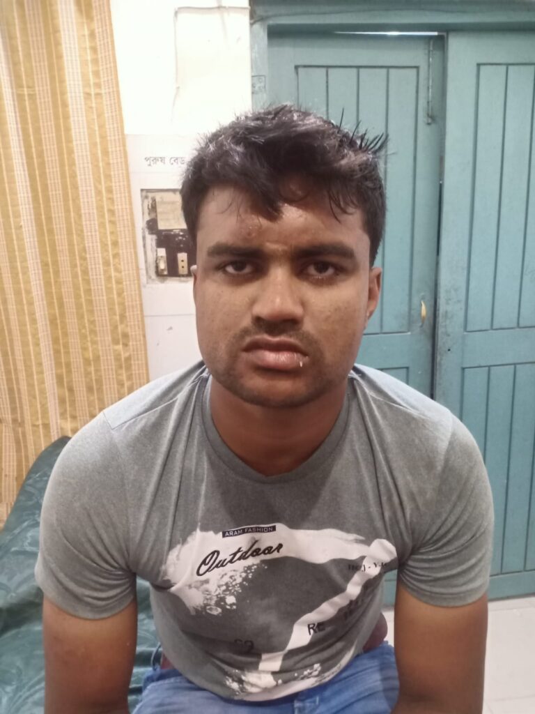 চৌগাছায় পৃথক অভিযানে ২৫৩ বোতল ফেন্সিডিলসহ সহ ২ গ্রেফতার