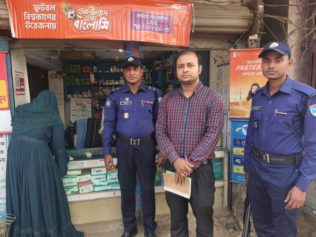 নড়াইলে আট ব্যবসা প্রতিষ্ঠানকে আট হাজার টাকা জরিমানা