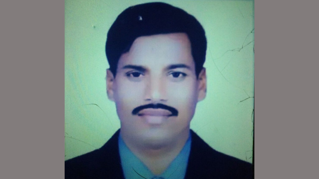 নড়াইলে সহকারী শিক্ষকের বিরুদ্ধে অর্থ আত্মসাতের অভিযোগ