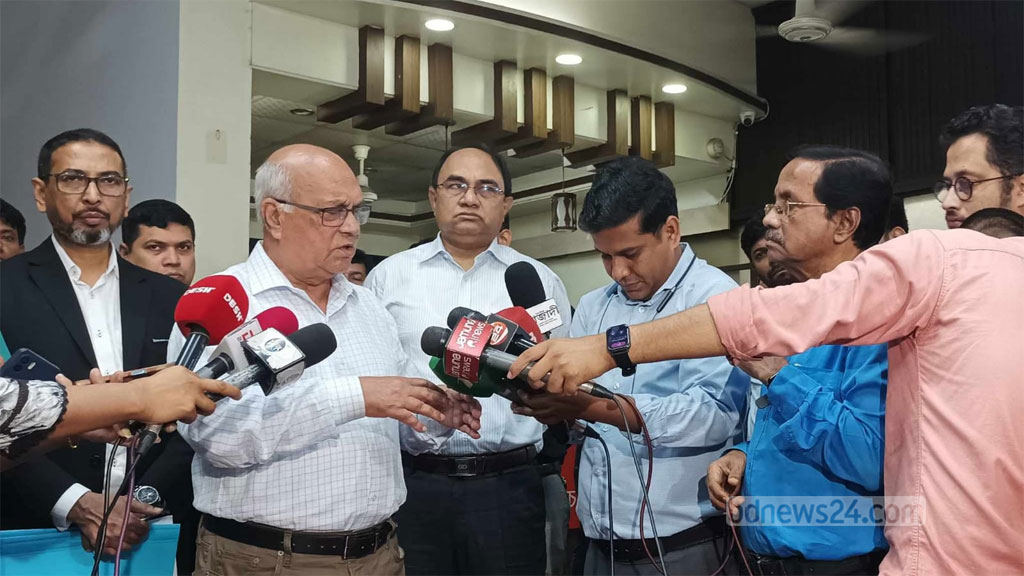 ভুয়া মুক্তিযোদ্ধাদের শাস্তি পেতে হবে: উপদেষ্টা ফারুক-ই-আজম