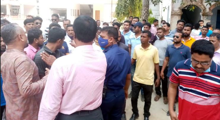 নড়াইলে বিএনপির অভিযোগ ১০৮ জন জ্ঞাত ও অজ্ঞাত ৪শ জনের বিরুদ্ধে মামলা ৫৯জন গ্রেফতার