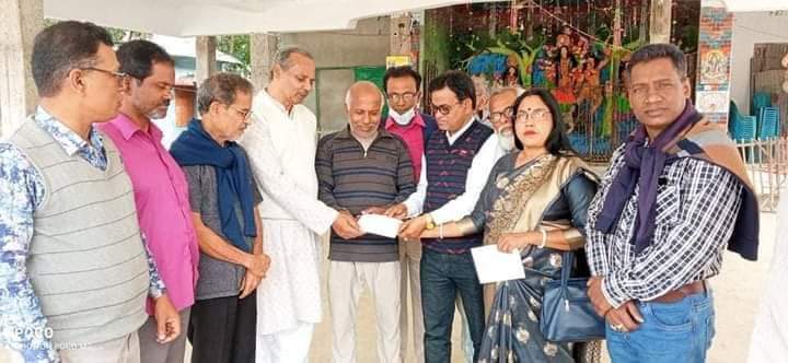 যশোরে পিকনিকের বাস দুর্ঘটনায় আহতদের চিকিৎসায় অর্থ সহায়তা