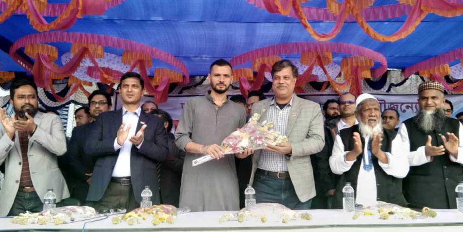 এমপি প্রার্থীর অনন্য উদ্যোগ নড়াইলে নির্বাচনী এলাকার রোগির সেবায় মাশরাফির ফ্রি মেডিকেল ক্যাম্প