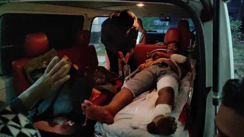 নড়াইলের সময় টিভির সাংবাদিককে এলোপাথাড়ি ছুরিকাঘাত, আশঙ্কাজনক অবস্থায় ঢাকা মেডিকেলে ভর্তি