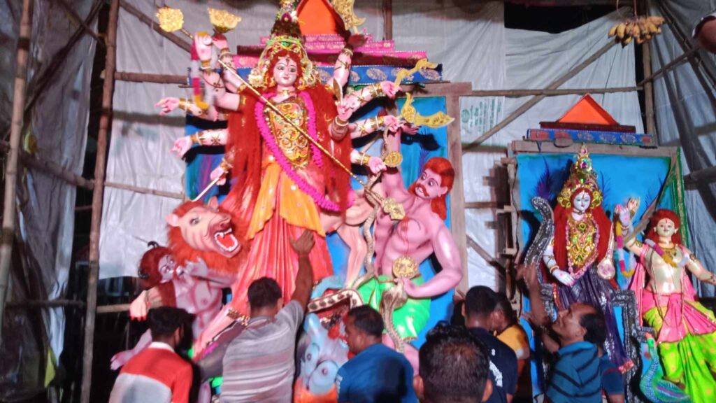 চৌগাছায় প্রতিমা বিসর্জনের মাধ্যমে শেষ হল ভারতীয় দুর্গাপূজা