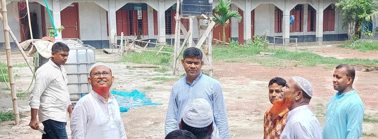 অভযনগরে নির্মাণাধীন মাদ্রাসা পরিদর্শণে ইঞ্জিনিয়ার আরশাদ পারভেজ