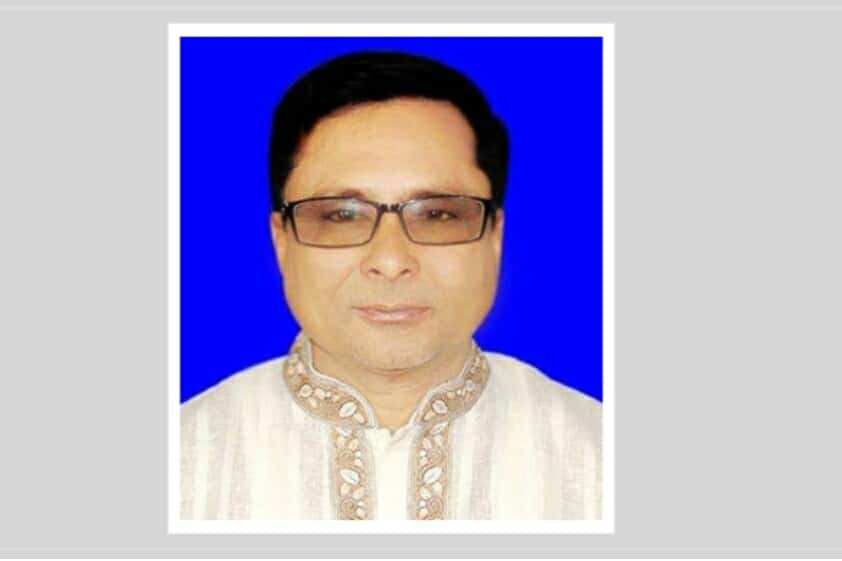 কেশবপুরে বাড়ি ঘেরাও করে সাবেক মেয়রকে পুলিশে দিলো ছাত্র-জনতা