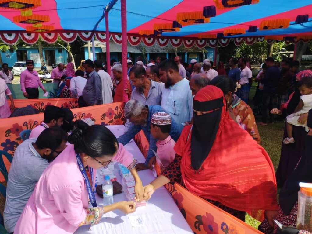 নড়াইলে১২’শ রোগীকে বিনামূল্যে দিনব্যাপী চিকিৎসাসহ বিভিন্ন সেবা প্রদান