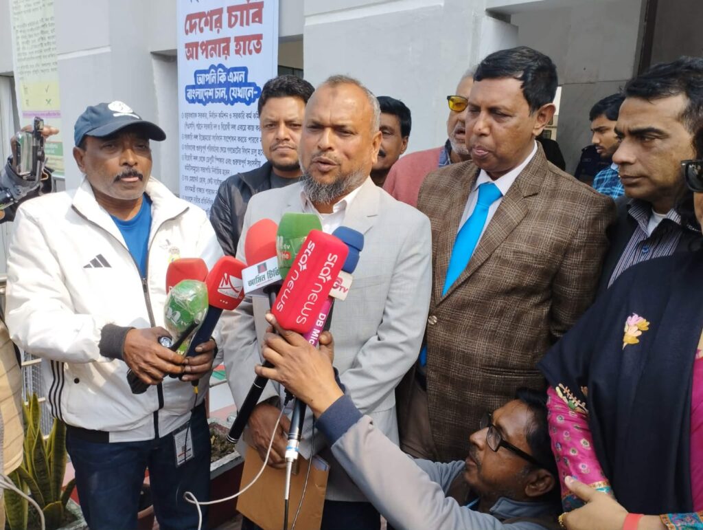 নড়াইল জেলা বিএনপির সাধারণ সম্পাদক বিদ্রোহী প্রার্থী মনিরুল দল থেকে বহিষ্কার