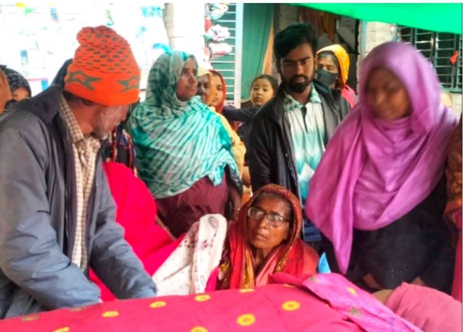 চুয়াডাঙ্গার আলমডাঙ্গায় নারীর ঝুলন্ত লাশ উদ্ধার