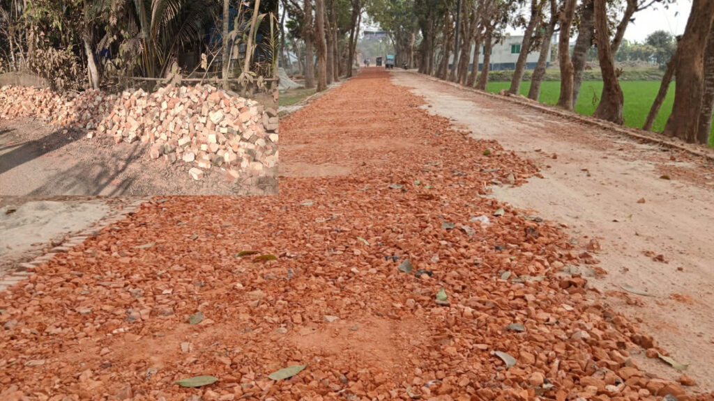 চৌগাছা-পুড়াপাড়া সড়কে নিম্নমানের সামগ্রী ব্যবহার, দায় নিচ্ছেন না কেউ !